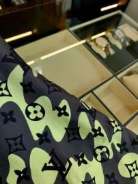 Picture of LV Shirt Pant Suits _SKULVS-XLljpx0223779